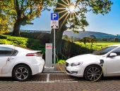 Nosaka pakāpenisku pāreju uz videi draudzīga autotransporta lietošanu