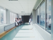 Izsludina ārkārtas situāciju medicīnā 