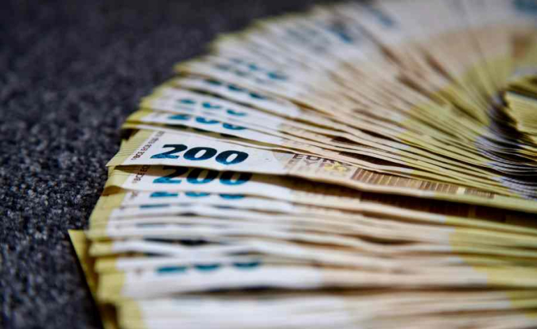 Pagarinās līdzšinējo nodokļu nomaksas kārtību autoratlīdzību saņēmējiem