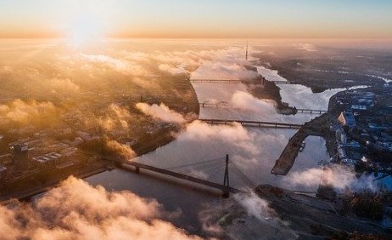 Fitch prognozē Latvijas ekonomikas izaugsmi jau 2021. gadā