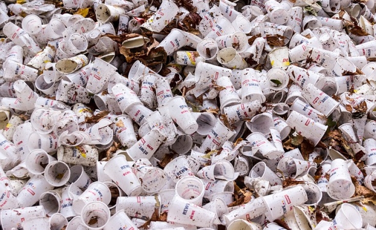 Plāno ieviest vienreizlietojamās plastmasas aizliegumu