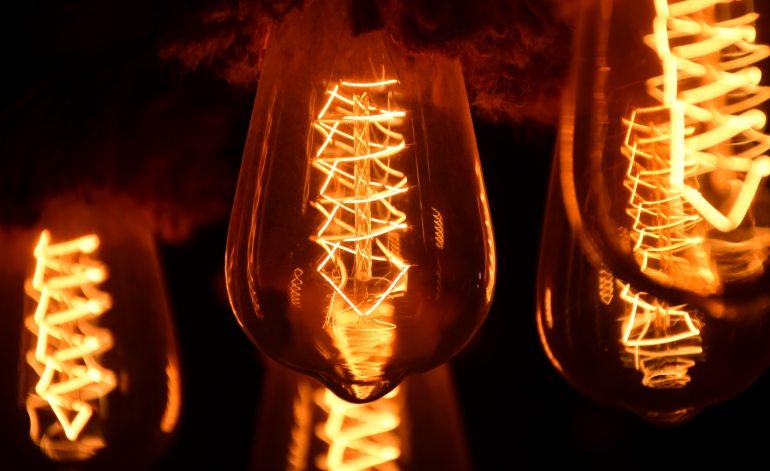 Elektroenerģijas rēķinos neiekļaus OIK
