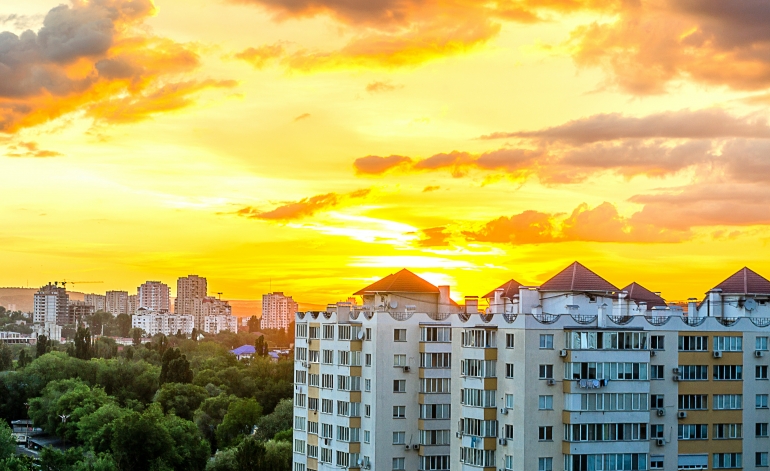 Atvieglo prasības pārvaldniekiem mājas lietas kārtošanai
