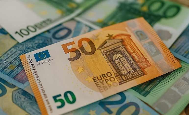 Lielāka minimālā alga maina maksātnespējas procesu